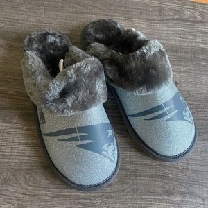 Silver New England Patriots Slippers Women Size M 7-8 New w/o tags, never worn.